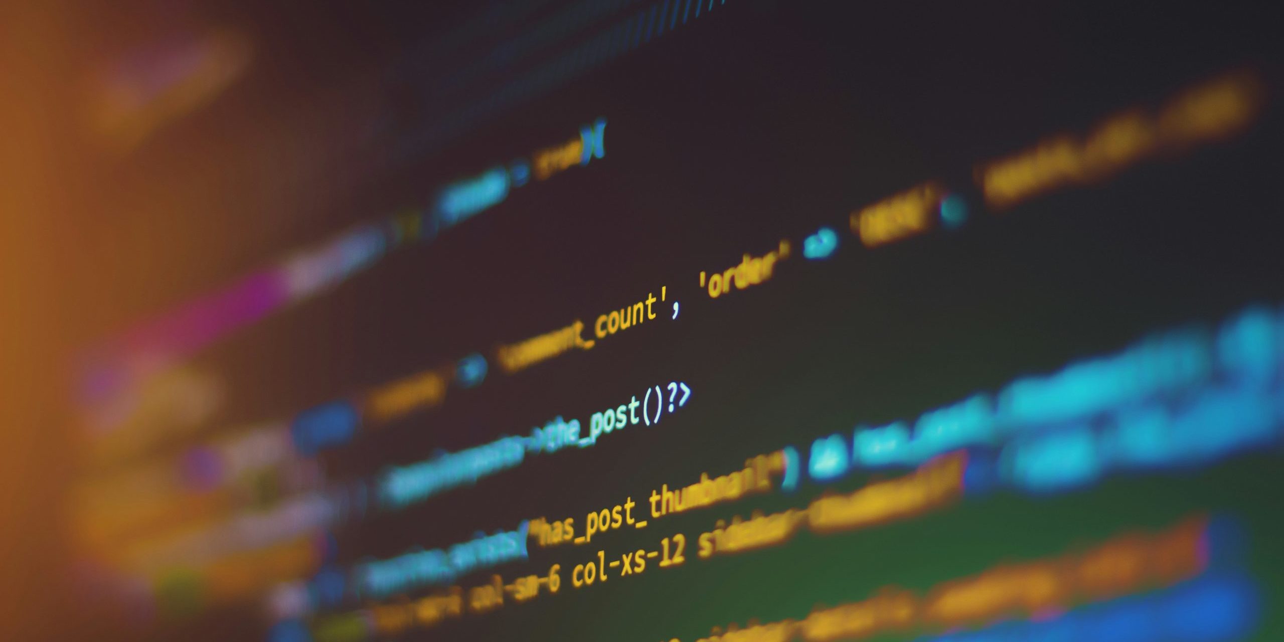 photo-1555949963-ff9fe0c870eb